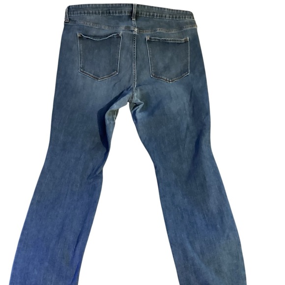 Old Navy Distressed Blue Women's Jeans - Picture 3 of 3